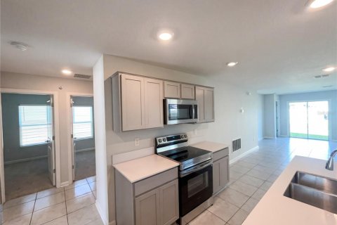 House in Kissimmee, Florida 3 bedrooms, 117.06 sq.m. № 2120083 - photo 20