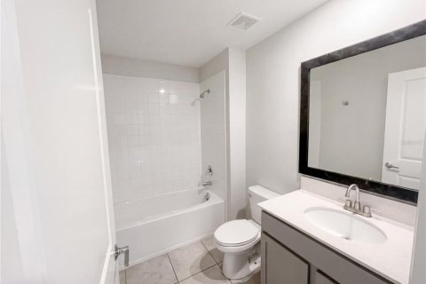 House in Kissimmee, Florida 3 bedrooms, 117.06 sq.m. № 2120083 - photo 8