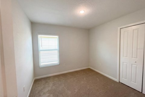 House in Kissimmee, Florida 3 bedrooms, 117.06 sq.m. № 2120083 - photo 12