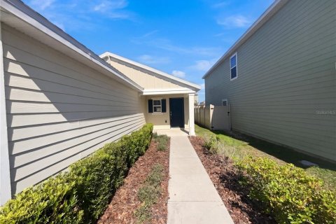 House in Kissimmee, Florida 3 bedrooms, 117.06 sq.m. № 2120083 - photo 23