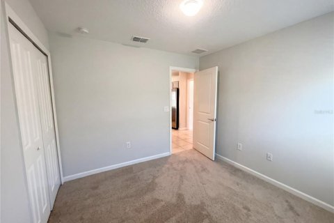 House in Kissimmee, Florida 3 bedrooms, 117.06 sq.m. № 2120083 - photo 13