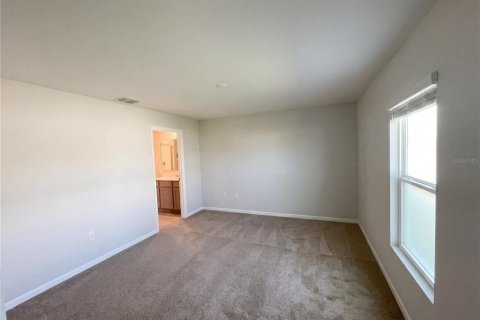 House in Kissimmee, Florida 3 bedrooms, 117.06 sq.m. № 2120083 - photo 9