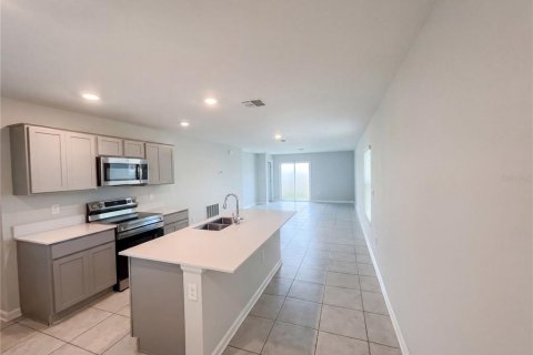 House in Kissimmee, Florida 3 bedrooms, 117.06 sq.m. № 2120083 - photo 18
