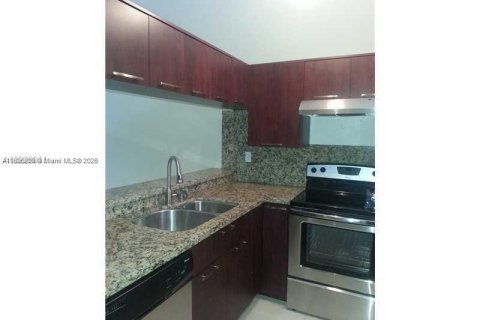 Снять в аренду кондоминиум в Майами, Флорида 2 спальни, 121.89м2, № 1947133 - фото 10