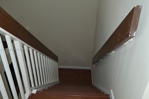 Condo in Miami, Florida, 2 bedrooms  № 1947133 - photo 12