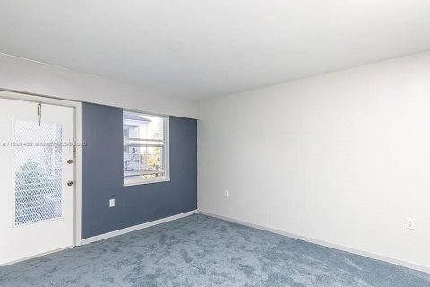 Снять в аренду кондоминиум в Майами-Бич, Флорида 1 спальня, 64.47м2, № 1956368 - фото 16