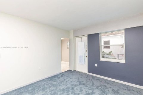Снять в аренду кондоминиум в Майами-Бич, Флорида 1 спальня, 64.47м2, № 1956368 - фото 11