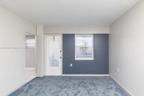 Снять в аренду кондоминиум в Майами-Бич, Флорида 1 спальня, 64.47м2, № 1956368 - фото 20