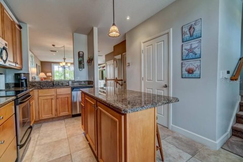 Touwnhouse à vendre à Bradenton Beach, Floride: 3 chambres, 156.82 m2 № 2103532 - photo 6