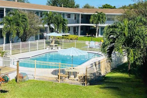 Снять в аренду квартиру в Пемброк-Пайнс, Флорида 1 спальня, 52.95м2, № 1949813 - фото 5