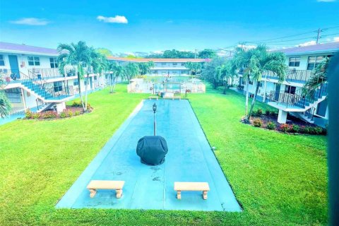 Снять в аренду квартиру в Пемброк-Пайнс, Флорида 1 спальня, 52.95м2, № 1949813 - фото 4