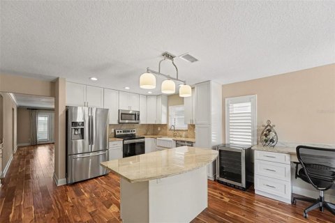 Adosado en venta en Saint Petersburg, Florida, 2 dormitorios, 168.15 m2 № 2238518 - foto 3