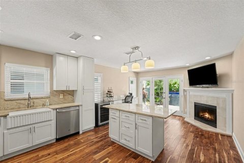 Adosado en venta en Saint Petersburg, Florida, 2 dormitorios, 168.15 m2 № 2238518 - foto 4
