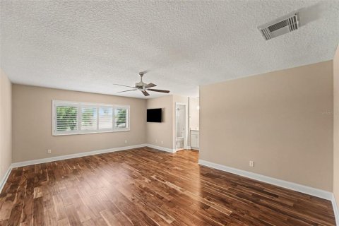 Adosado en venta en Saint Petersburg, Florida, 2 dormitorios, 168.15 m2 № 2238518 - foto 15