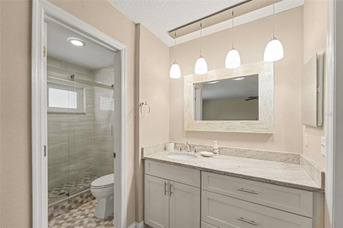 Adosado en venta en Saint Petersburg, Florida, 2 dormitorios, 168.15 m2 № 2238518 - foto 18