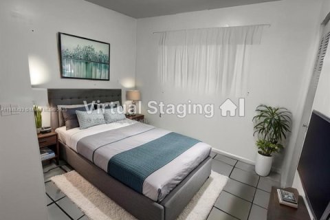 House in Hialeah Gardens, Florida 3 bedrooms, 108.7 sq.m. № 1857415 - photo 6
