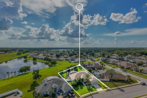 House in Orlando, Florida 4 bedrooms, 253.99 sq.m. № 1841629 - photo 2