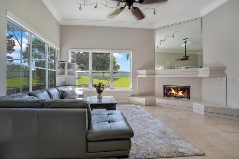 House in Orlando, Florida 4 bedrooms, 253.99 sq.m. № 1841629 - photo 15
