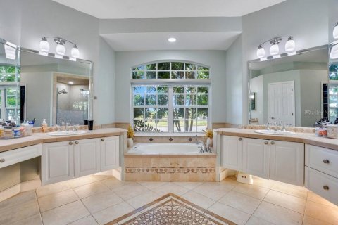 House in Orlando, Florida 4 bedrooms, 253.99 sq.m. № 1841629 - photo 20