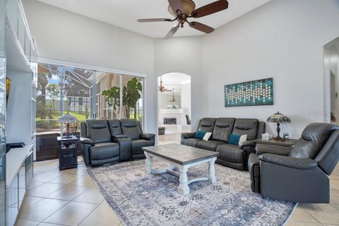 House in Orlando, Florida 4 bedrooms, 253.99 sq.m. № 1841629 - photo 6