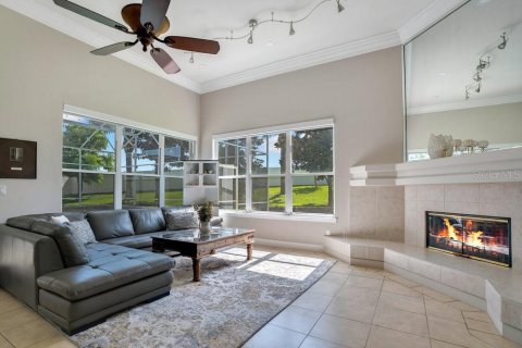 House in Orlando, Florida 4 bedrooms, 253.99 sq.m. № 1841629 - photo 13