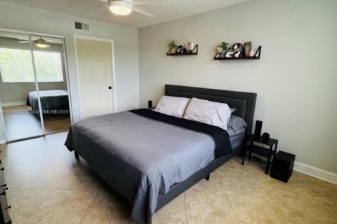 Снять в аренду кондоминиум в Корал-Спрингс, Флорида 2 спальни, 91.42м2, № 1941221 - фото 11