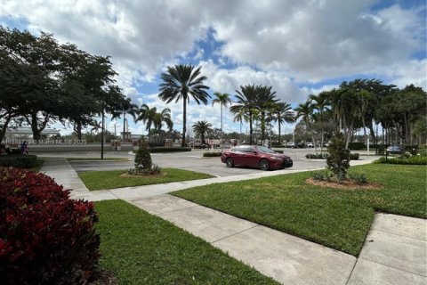 Снять в аренду кондоминиум в Корал-Спрингс, Флорида 2 спальни, 91.42м2, № 1941221 - фото 29