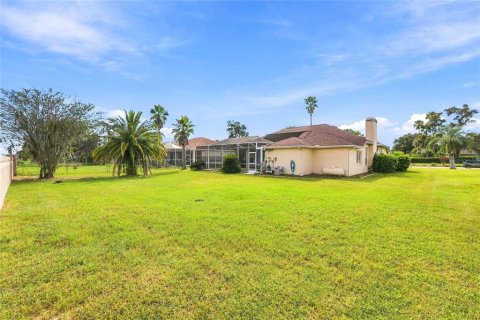 House in Spring Hill, Florida 3 bedrooms, 197.51 sq.m. № 2394237 - photo 30