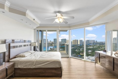 Condo in Sunny Isles Beach, Florida, 3 bedrooms  № 2042714 - photo 20