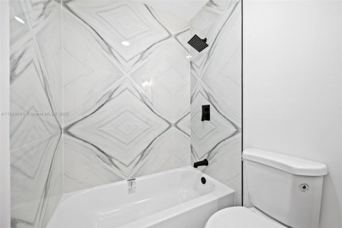 Casa en venta en North Lauderdale, Florida, 3 dormitorios, 115.85 m2 № 1946293 - foto 26
