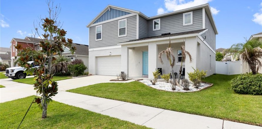 House in Riverview, Florida 4 bedrooms, 227.42 sq.m. № 2229976