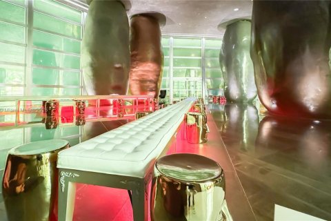 Condo in Miami, Florida, 2 bedrooms  № 1954928 - photo 3