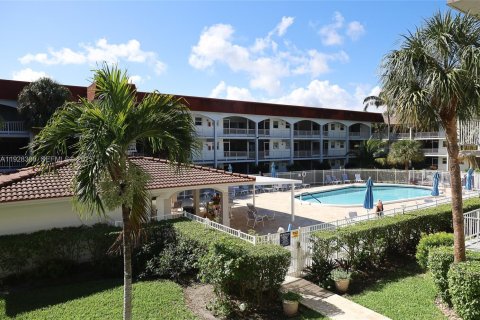 Copropriété à vendre à Hallandale Beach, Floride: 2 chambres, 111.48 m2 № 1987317 - photo 21