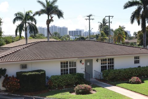 Copropriété à vendre à Hallandale Beach, Floride: 2 chambres, 111.48 m2 № 1987317 - photo 22