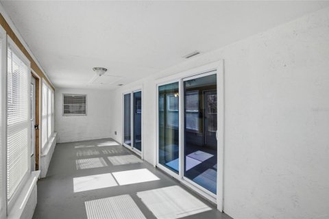 House in Hudson, Florida 3 bedrooms, 137.5 sq.m. № 2104784 - photo 19