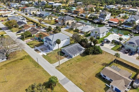 House in Hudson, Florida 3 bedrooms, 137.5 sq.m. № 2104784 - photo 26