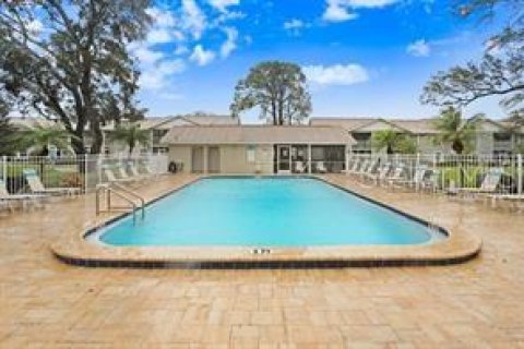 Copropriété à vendre à Dunedin, Floride: 2 chambres, 77.57 m2 № 1918220 - photo 2