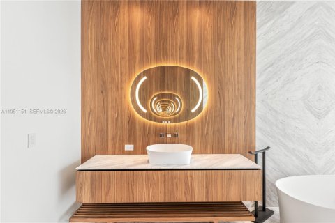 Condo in Miami, Florida, 3 bedrooms  № 2008670 - photo 6