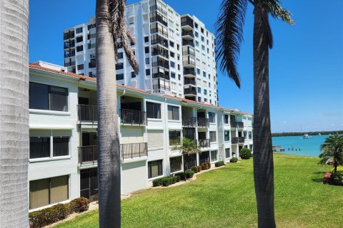 Copropriété à louer à Saint Petersburg, Floride: 2 chambres, 82.68 m2 № 2101587 - photo 11