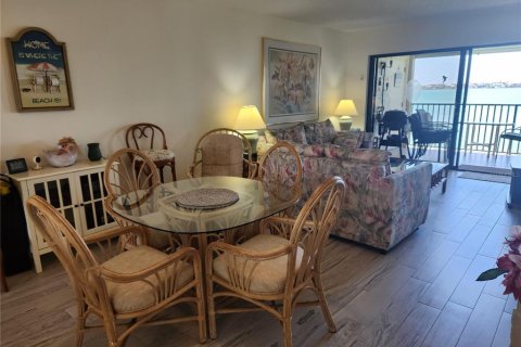 Copropriété à louer à Saint Petersburg, Floride: 2 chambres, 82.68 m2 № 2101587 - photo 4