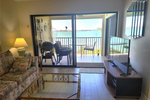 Copropriété à louer à Saint Petersburg, Floride: 2 chambres, 82.68 m2 № 2101587 - photo 3
