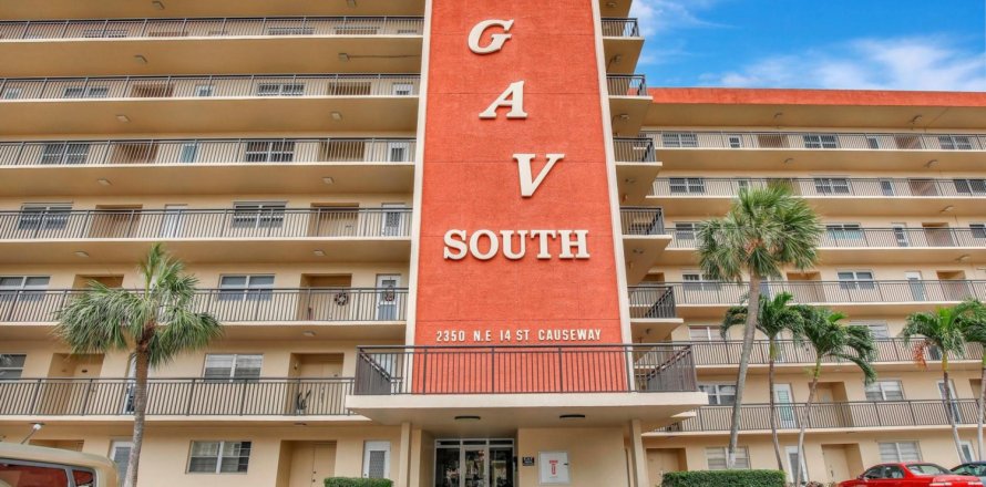 Condo à Pompano Beach, Floride, 1 chambre  № 1180179