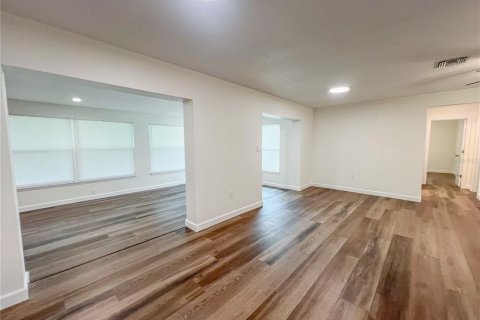 Casa en venta en Umatilla, Florida, 2 dormitorios, 149.94 m2 № 1913514 - foto 18