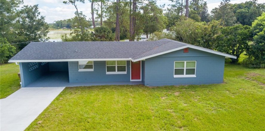 Casa en Umatilla, Florida 2 dormitorios, 149.94 m2 № 1913514