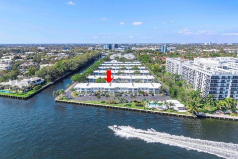Condo in Fort Lauderdale, Florida, 2 bedrooms № 2185220
