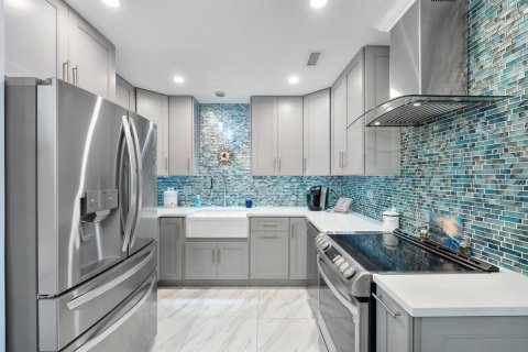 Condominio en venta en Fort Lauderdale, Florida, 2 dormitorios, 111.48 m2 № 2185220 - foto 20