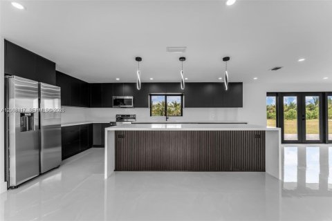 Villa ou maison à vendre à Homestead, Floride: 4 chambres, 248.98 m2 № 2292877 - photo 16