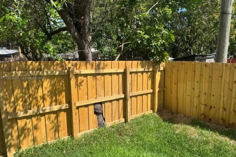 Villa ou maison à vendre à Fort Lauderdale, Floride: 3 chambres, 126.53 m2 № 2047504 - photo 25