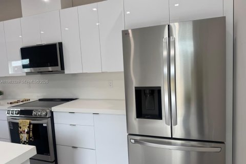 Villa ou maison à vendre à Fort Lauderdale, Floride: 3 chambres, 126.53 m2 № 2047504 - photo 4