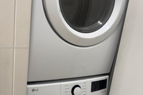 Villa ou maison à vendre à Fort Lauderdale, Floride: 3 chambres, 126.53 m2 № 2047504 - photo 16